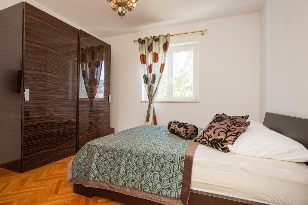 Aida Apartments And Rooms For Couples And Families Free Parking ดูบรอฟนิก ภายนอก รูปภาพ