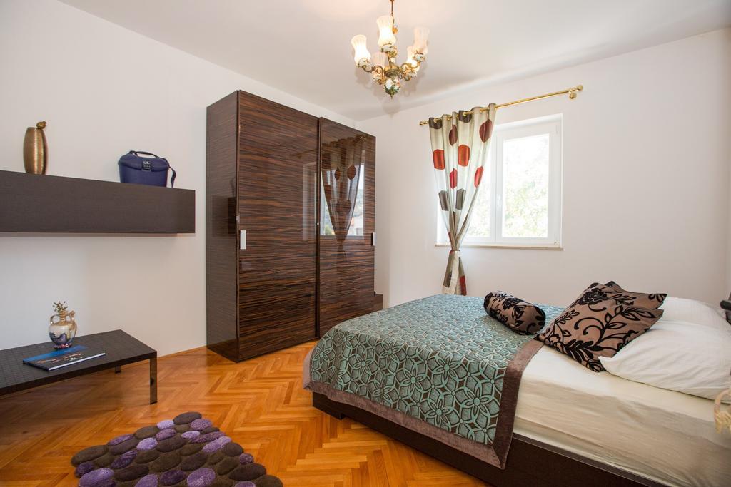 Aida Apartments And Rooms For Couples And Families Free Parking ดูบรอฟนิก ภายนอก รูปภาพ